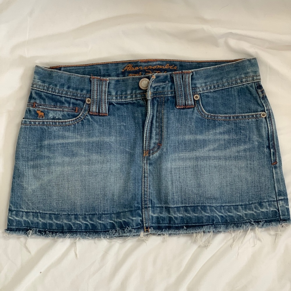 Vintage mini denim skirt